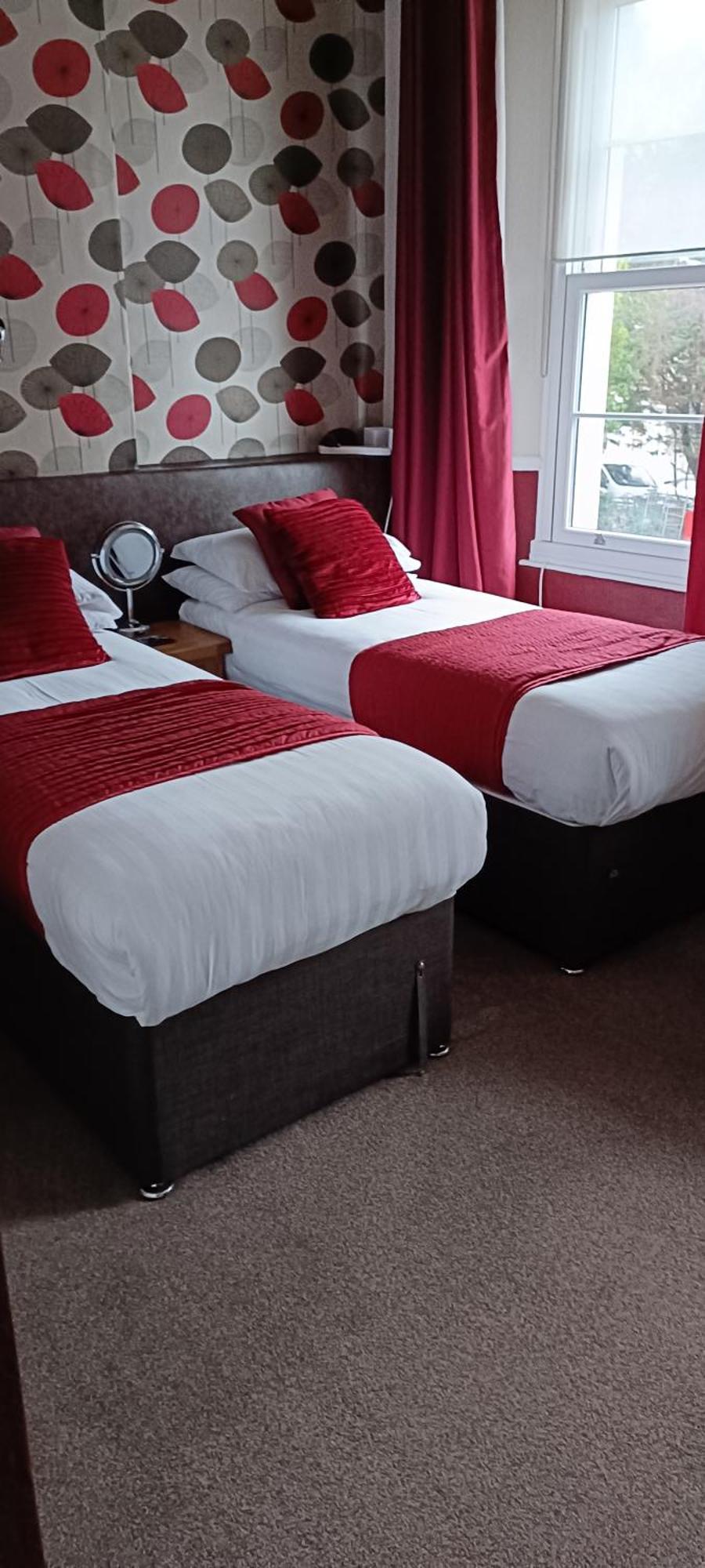 Lawnswood Guest House Торки Экстерьер фото